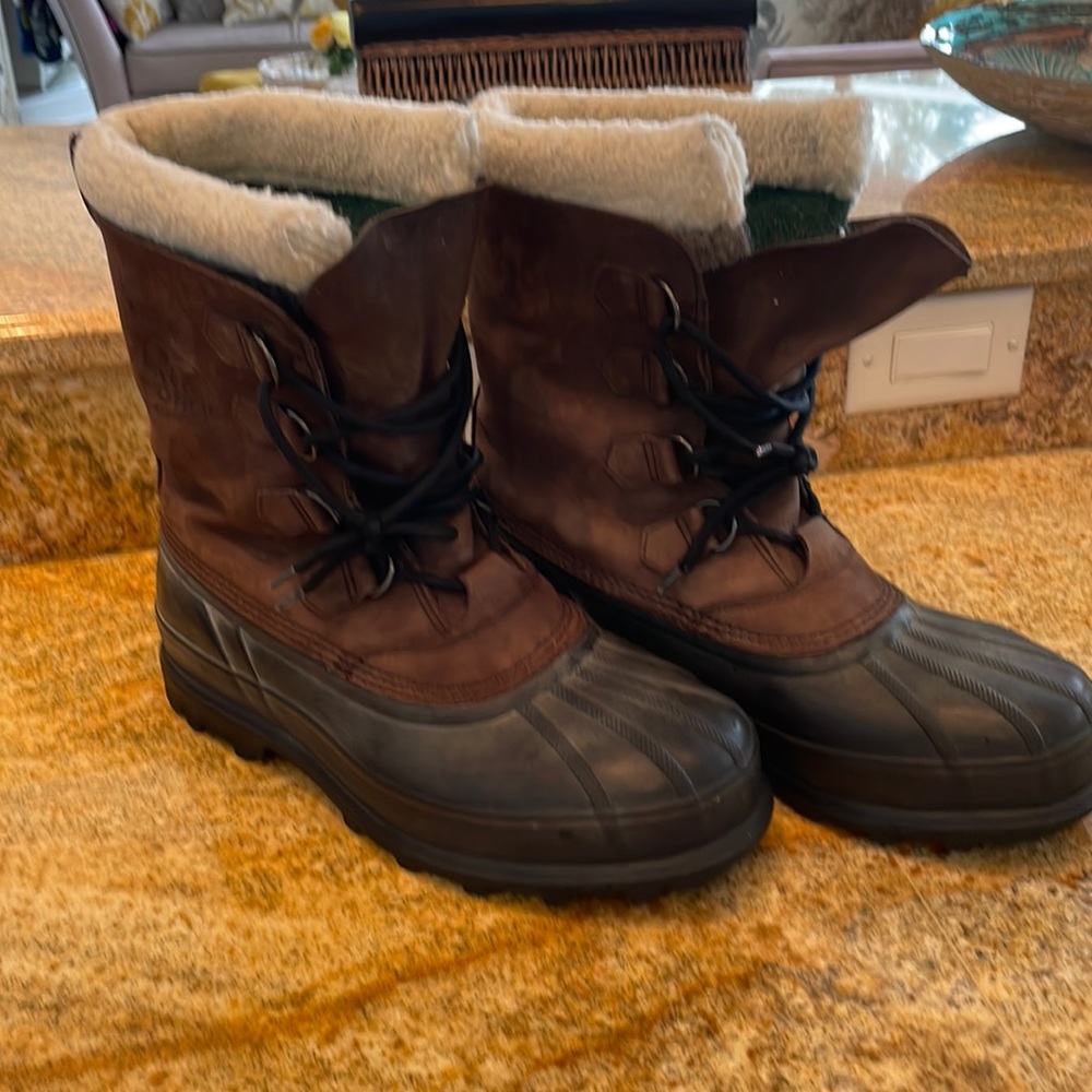 Sorel Caribou mens boots